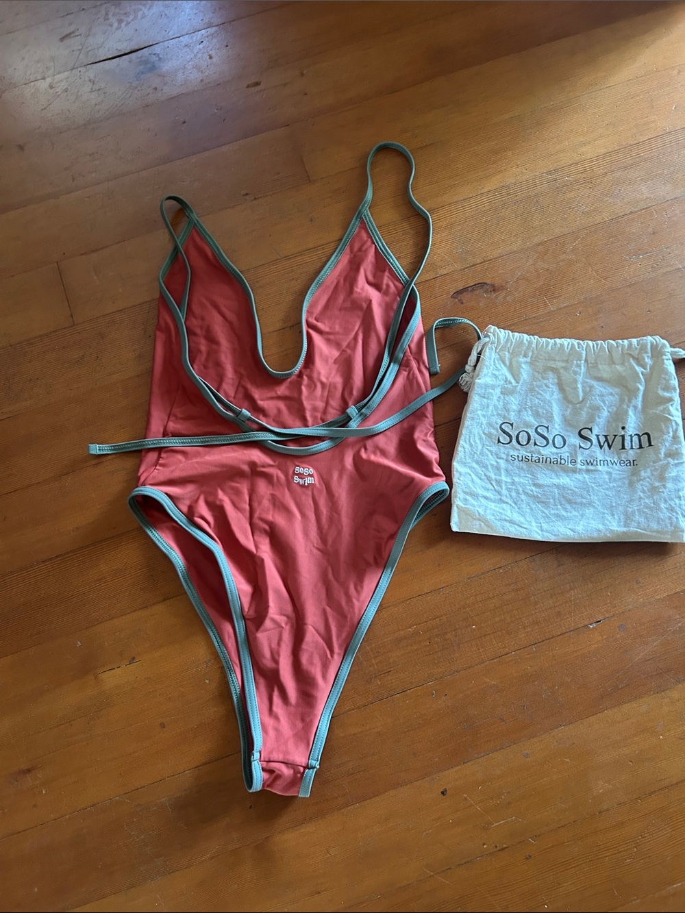 Soso Swim Original Cut swimsuit high cut sustainable independent designer medium - Picture 3 of 10